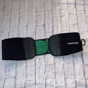 Mueller green adjustable around the waist back support green and black